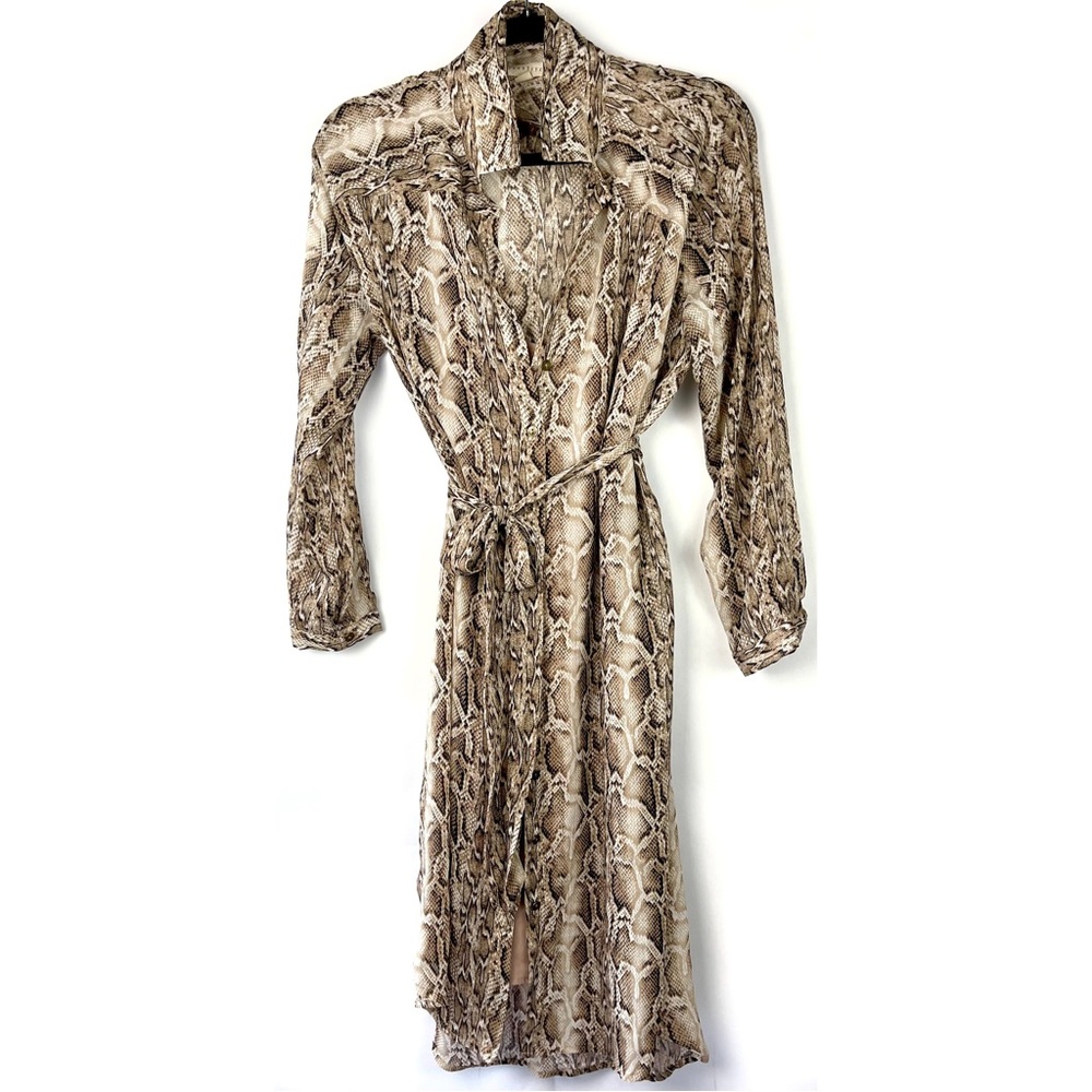 Snake skin print collared shift dress